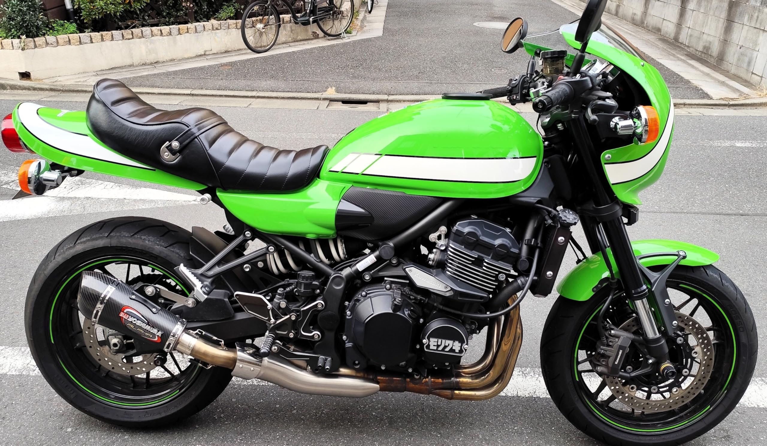 Amazon | Z900RS 黒皮 タックロールシート/ ZR900アンコ抜き 段シート